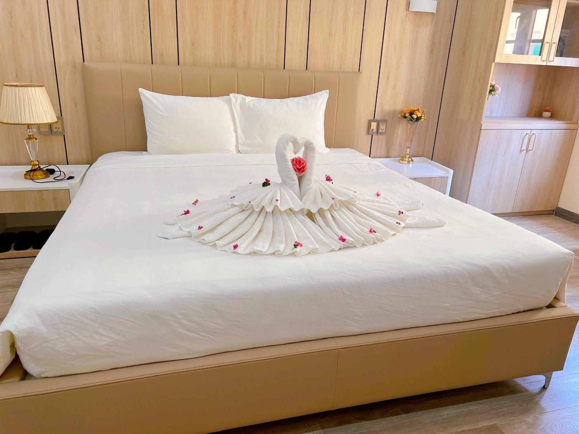 Aparthotel Sunset Sorrento Phú Quý Zewnętrze zdjęcie